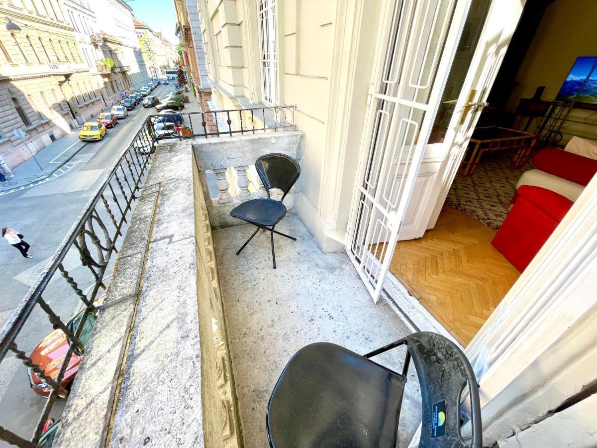 Isabelle Residency - Balcony & A.C Apartment Budapesta Exterior foto