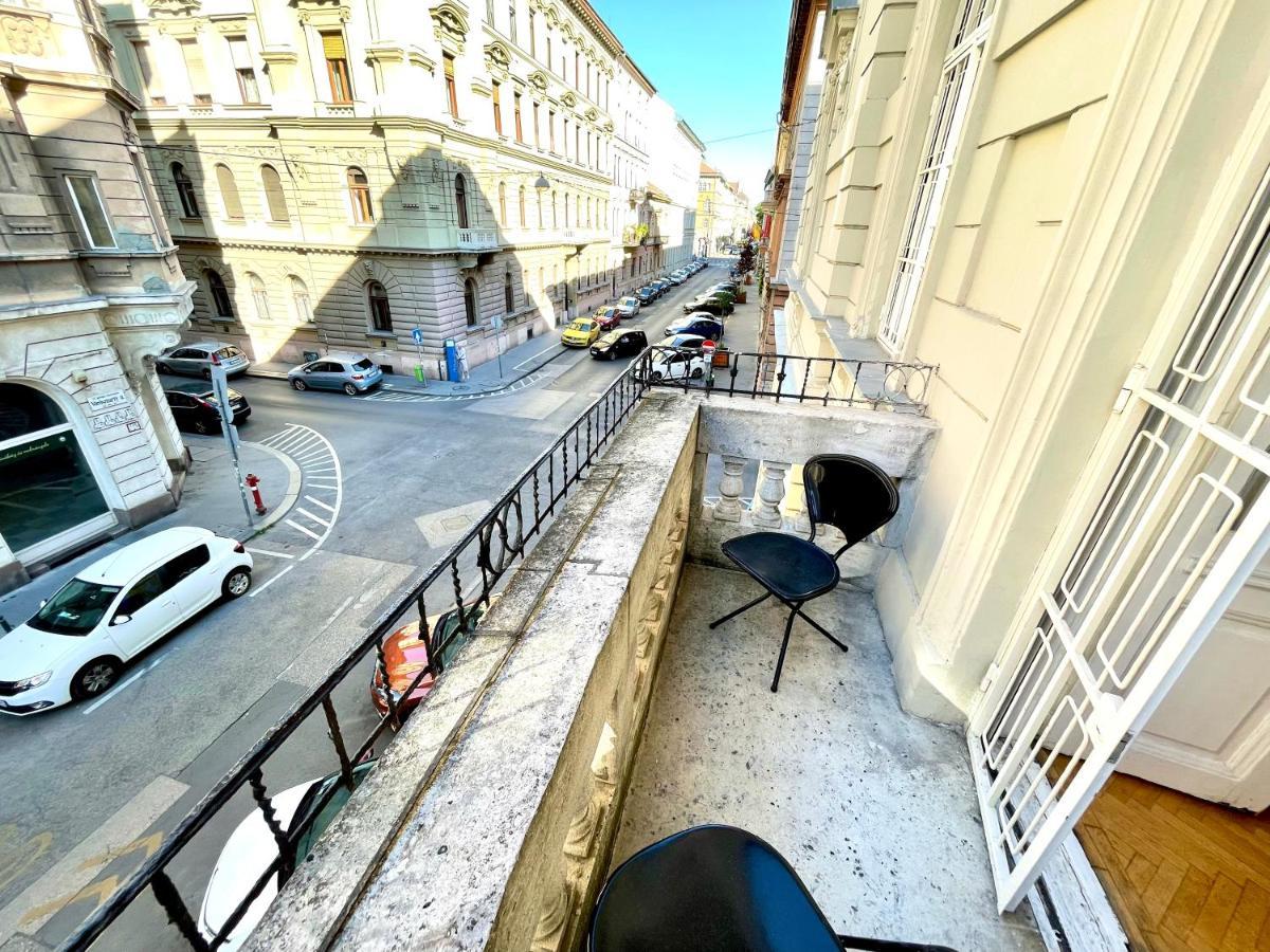 Isabelle Residency - Balcony & A.C Apartment Budapesta Exterior foto